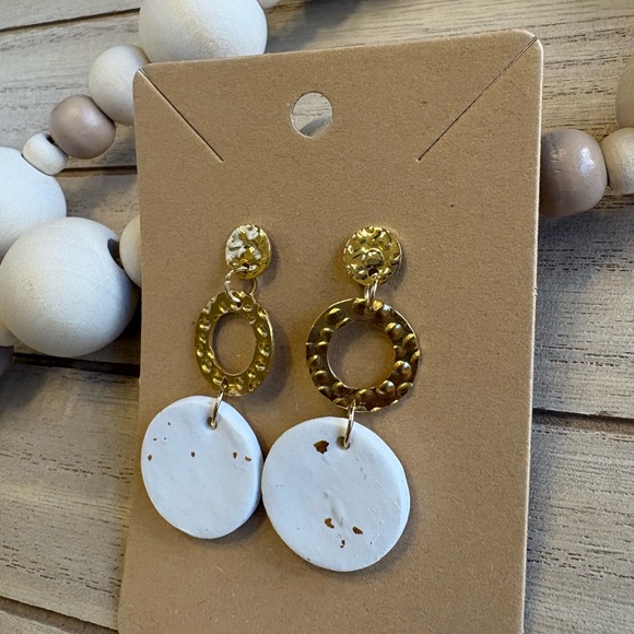 The Ellies - Shade Fleckled Snowflake - Handmade Earrings - Picture 3 of 5